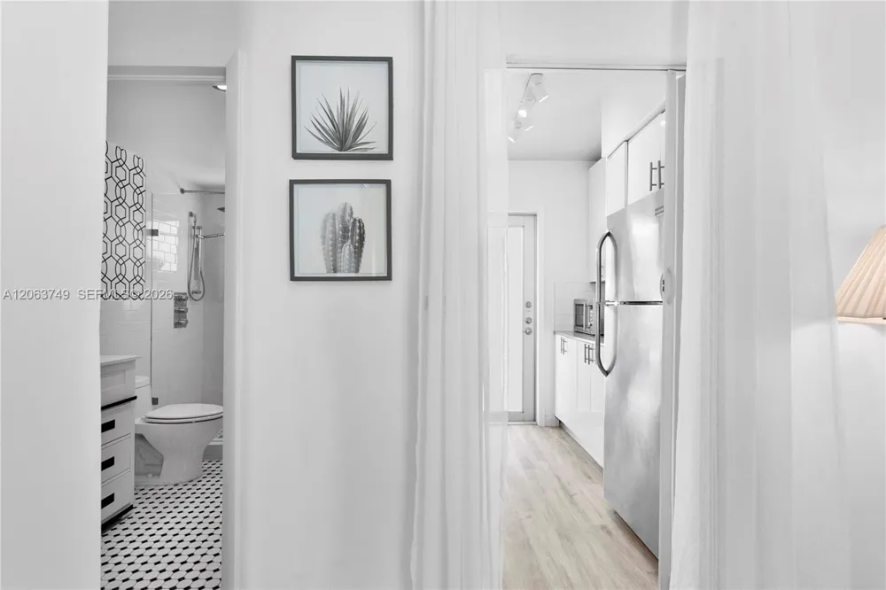 641 Espanola Way #24 Miami Beach, FL 33139