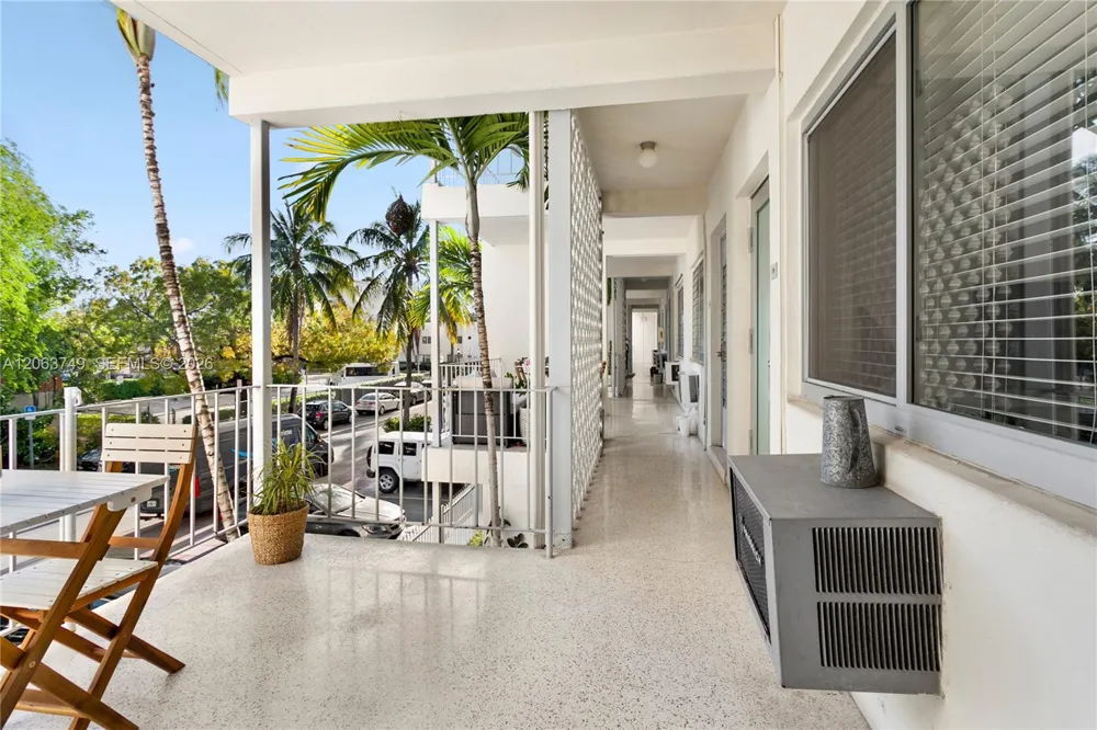 641 Espanola Way #24 Miami Beach, FL 33139