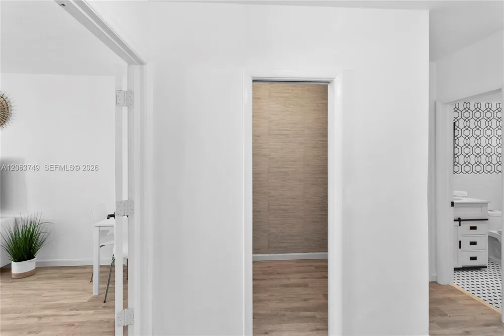 641 Espanola Way #24 Miami Beach, FL 33139