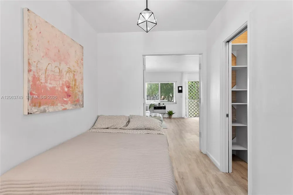 641 Espanola Way #24 Miami Beach, FL 33139