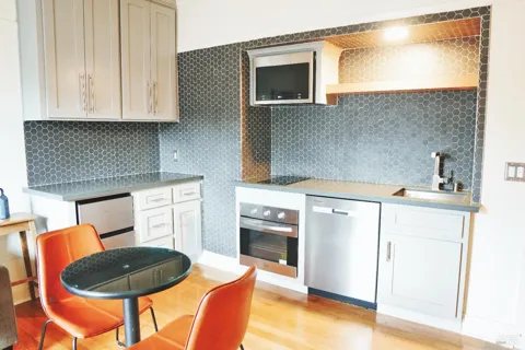 1715 Sonoma Boulevard ##212