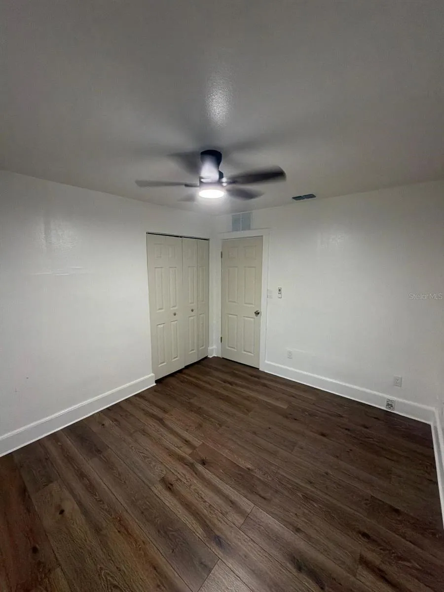 233 S RHODES STREET Mount Dora, FL 32757