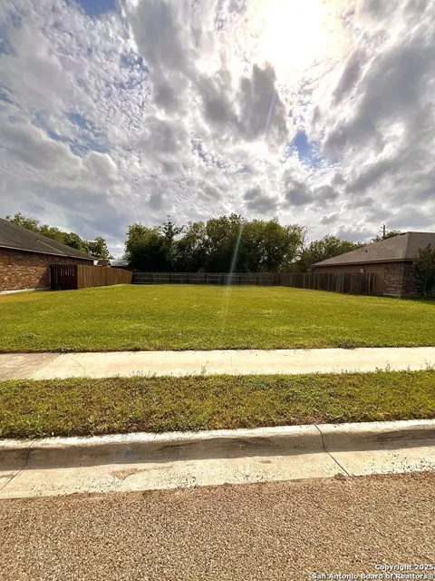 1011 Blue Crest