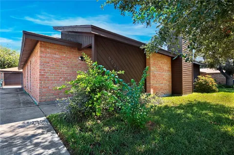 5038 Crestwick