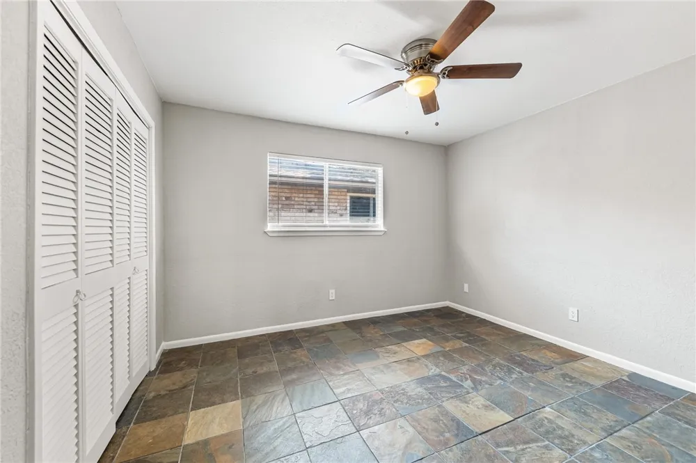 5038 Crestwick Corpus Christi, TX 78413