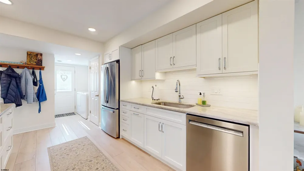 23 Greate Bay Dr Somers Point, NJ 08244