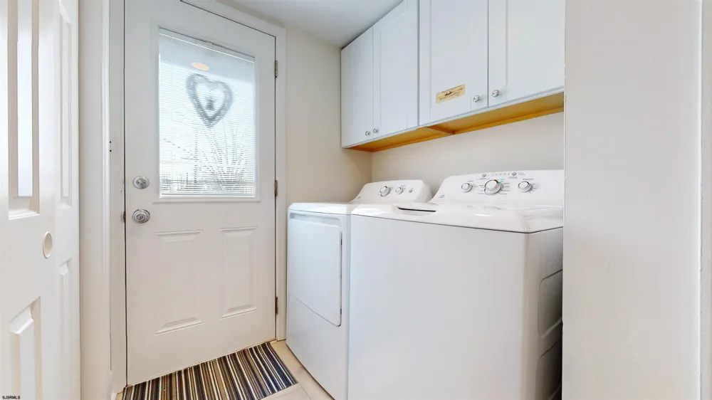 23 Greate Bay Dr Somers Point, NJ 08244