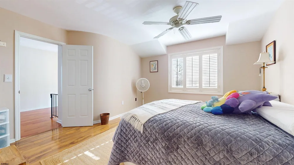 23 Greate Bay Dr Somers Point, NJ 08244