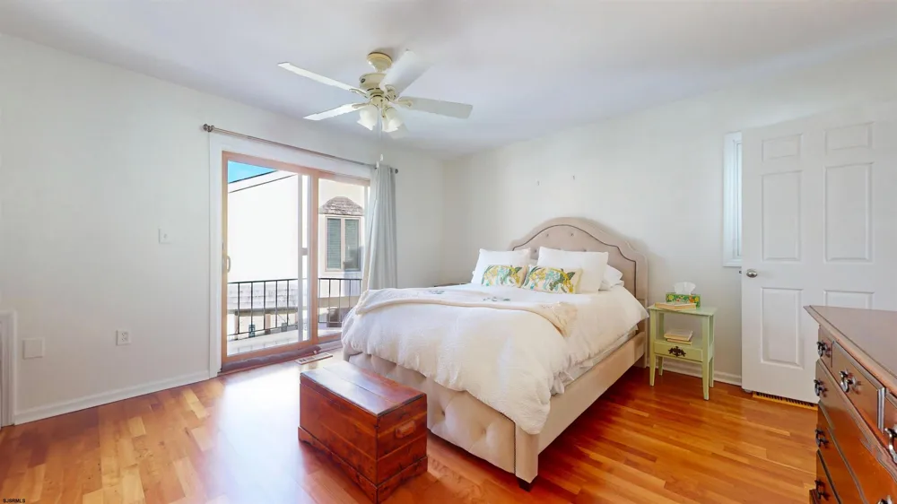 23 Greate Bay Dr Somers Point, NJ 08244