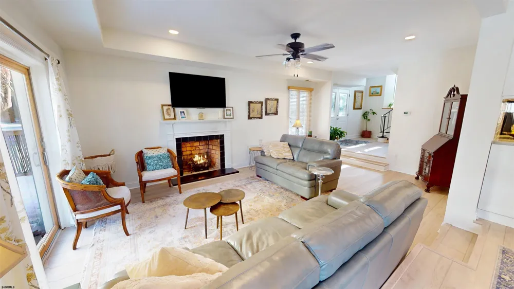 23 Greate Bay Dr Somers Point, NJ 08244