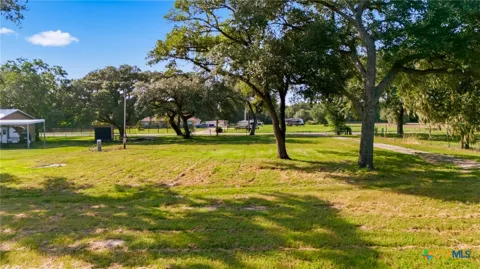 6267 Old Highway Road
