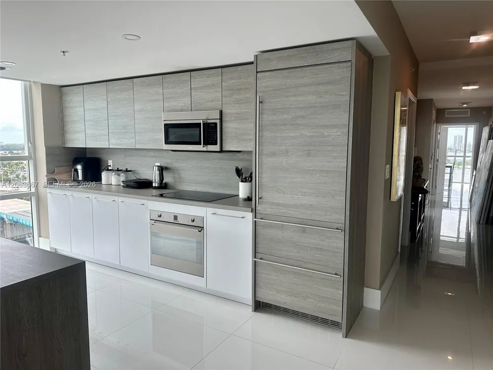 400 Sunny Isles Blvd #1401 Sunny Isles Beach, FL 33160