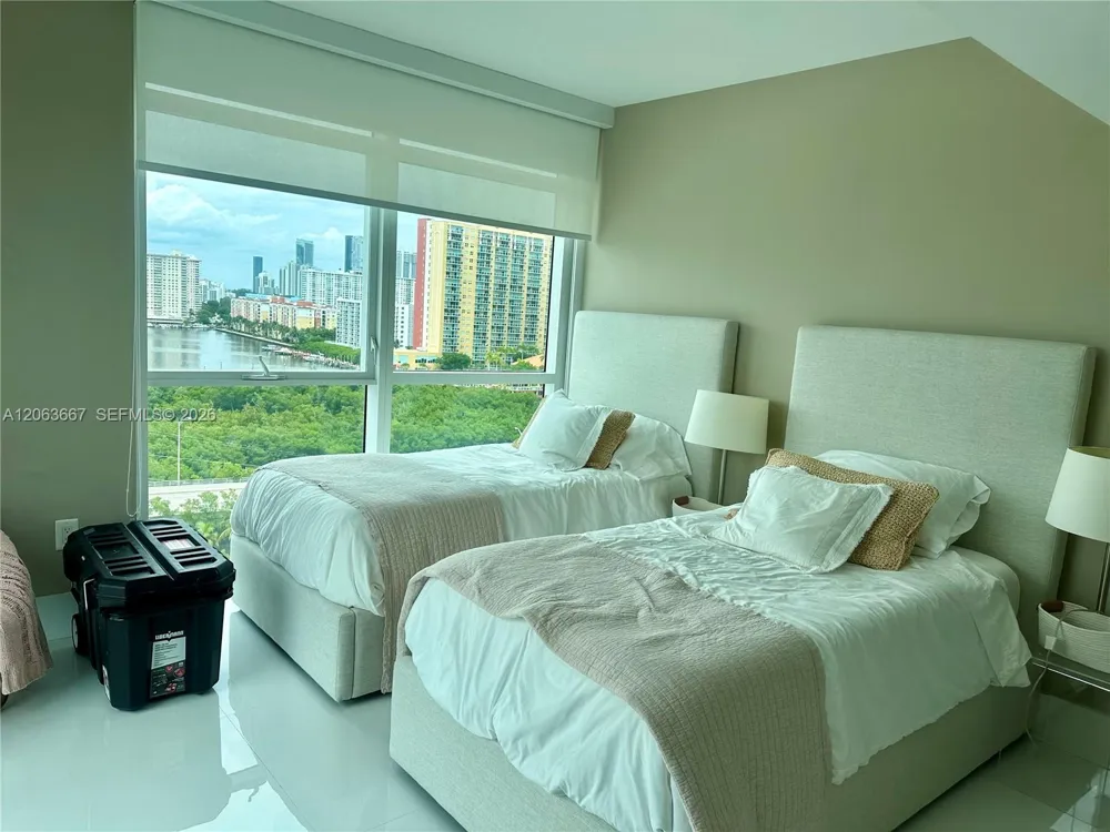 400 Sunny Isles Blvd #1401 Sunny Isles Beach, FL 33160