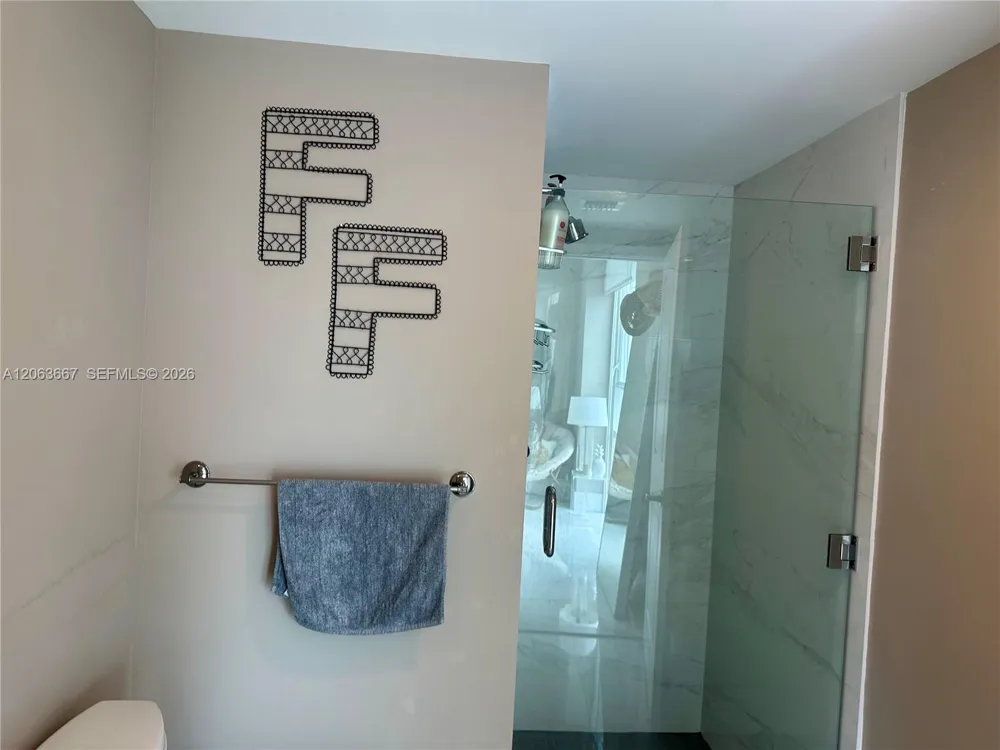 400 Sunny Isles Blvd #1401 Sunny Isles Beach, FL 33160