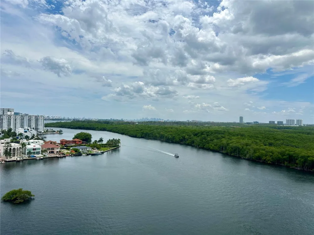 400 Sunny Isles Blvd #1401 Sunny Isles Beach, FL 33160