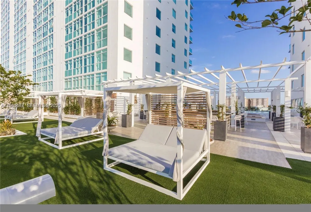 400 Sunny Isles Blvd #1401 Sunny Isles Beach, FL 33160