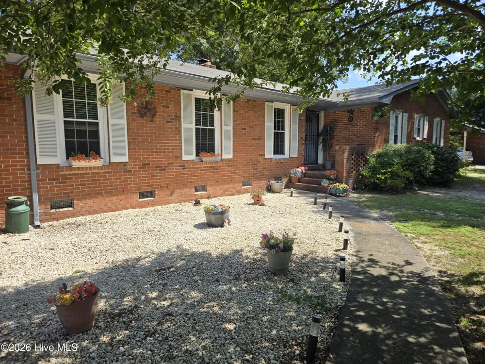 12501 Laurelcrest Road Laurinburg, NC 28352