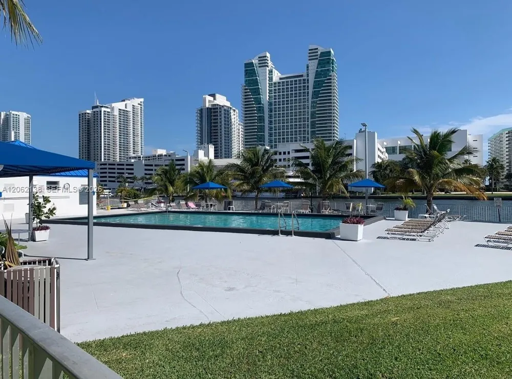 200 Leslie Dr #629 Hallandale Beach, FL 33009