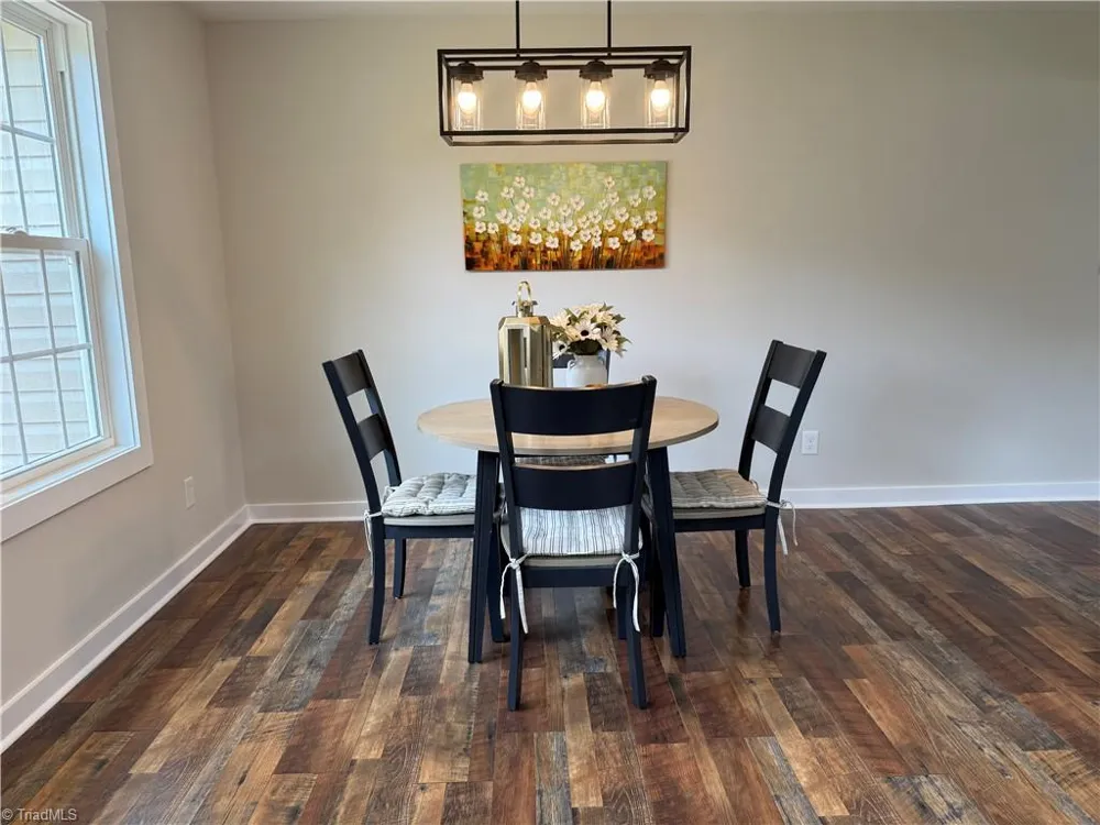 2403 Friends Avenue High Point, NC 27263