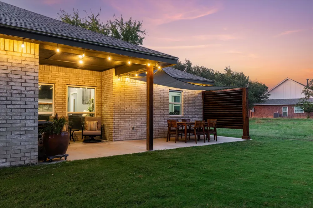 7274 Feather Bay Boulevard Brownwood, TX 76801