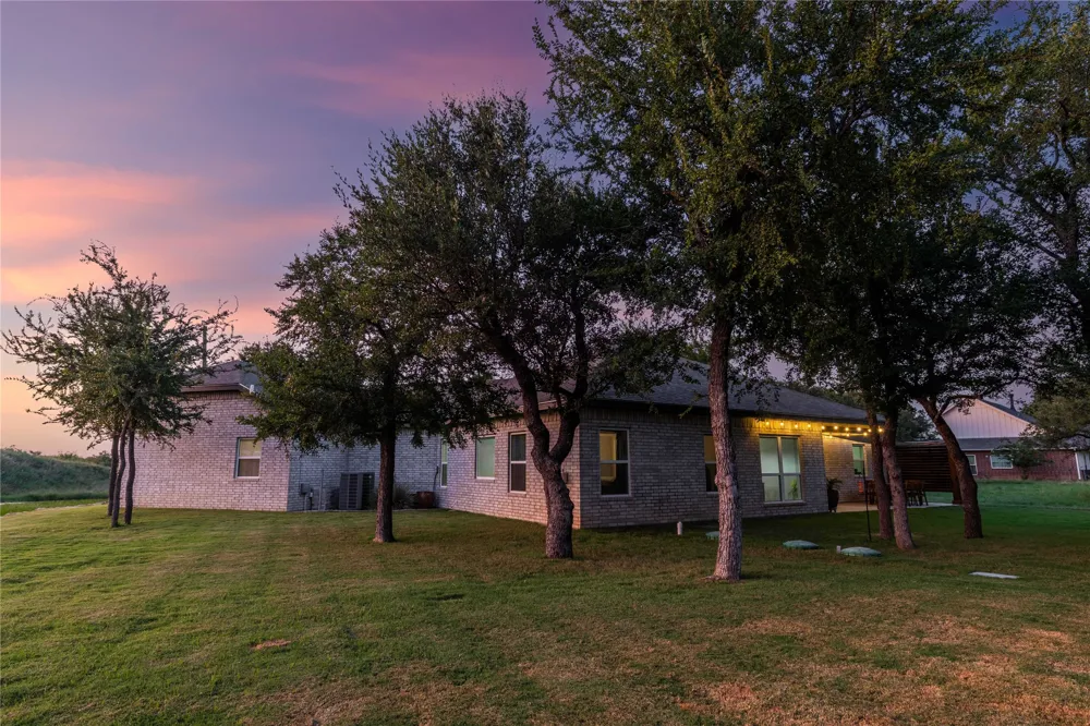 7274 Feather Bay Boulevard Brownwood, TX 76801
