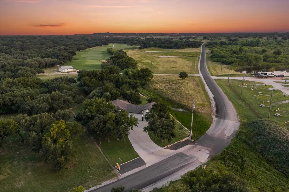 7274 Feather Bay Boulevard Brownwood, TX 76801
