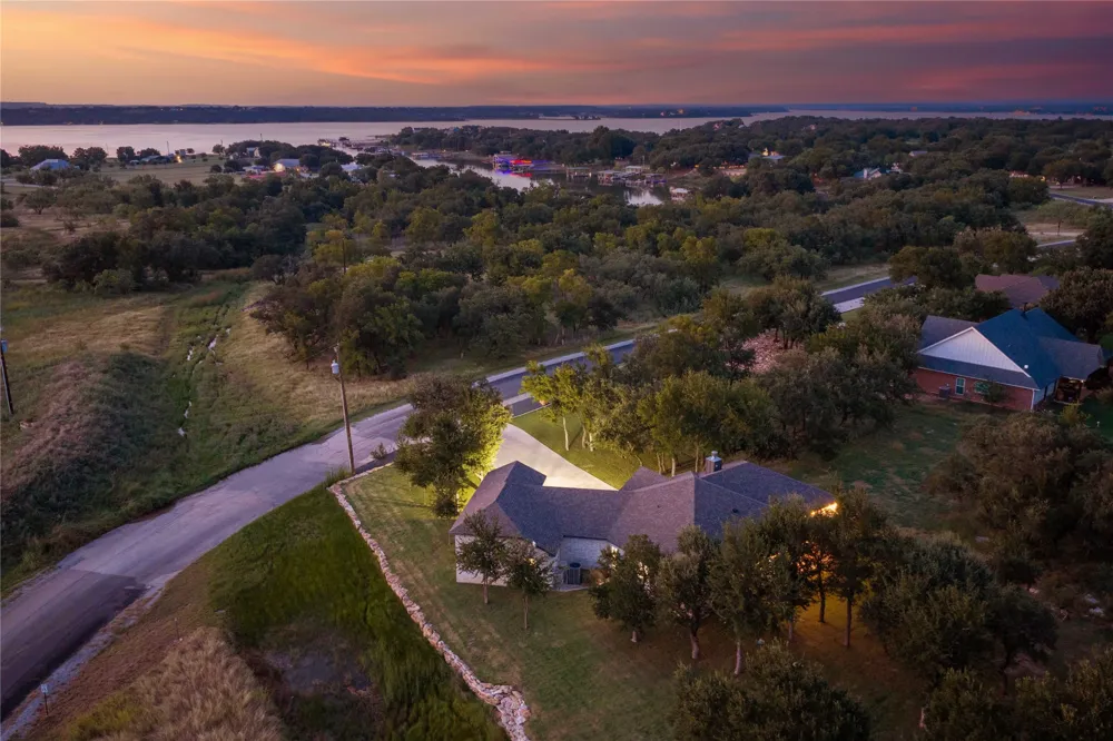 7274 Feather Bay Boulevard Brownwood, TX 76801