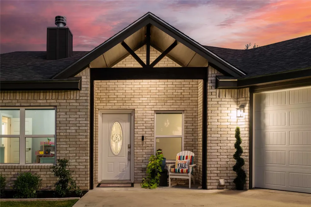 7274 Feather Bay Boulevard Brownwood, TX 76801