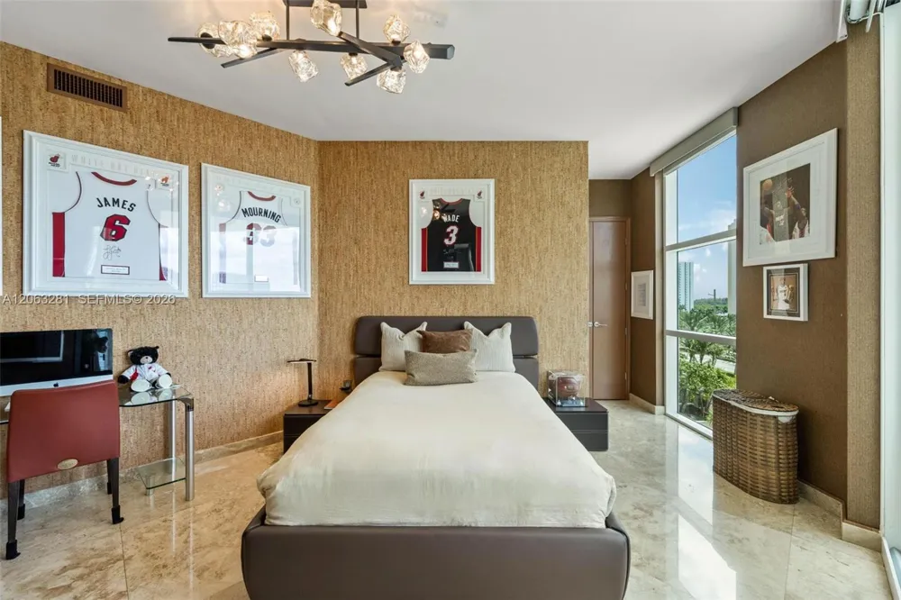 16047 Collins Ave #603 Sunny Isles Beach, FL 33160