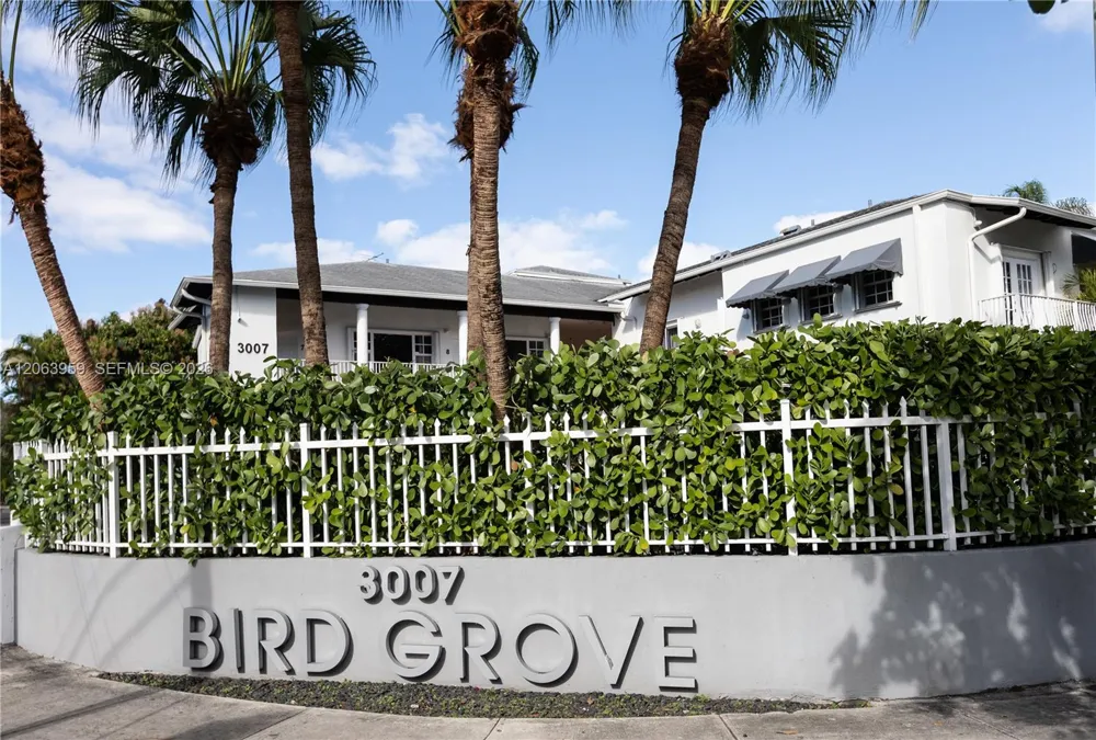 3007 Bird Ave #11 Coconut Grove, FL 33133