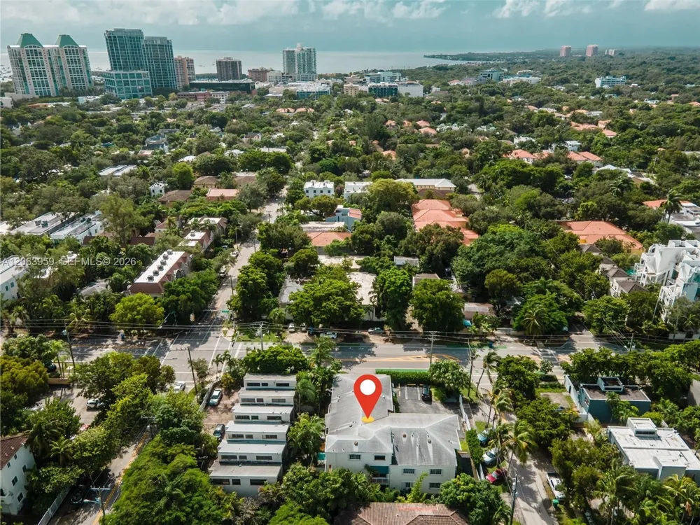 3007 Bird Ave #11 Coconut Grove, FL 33133