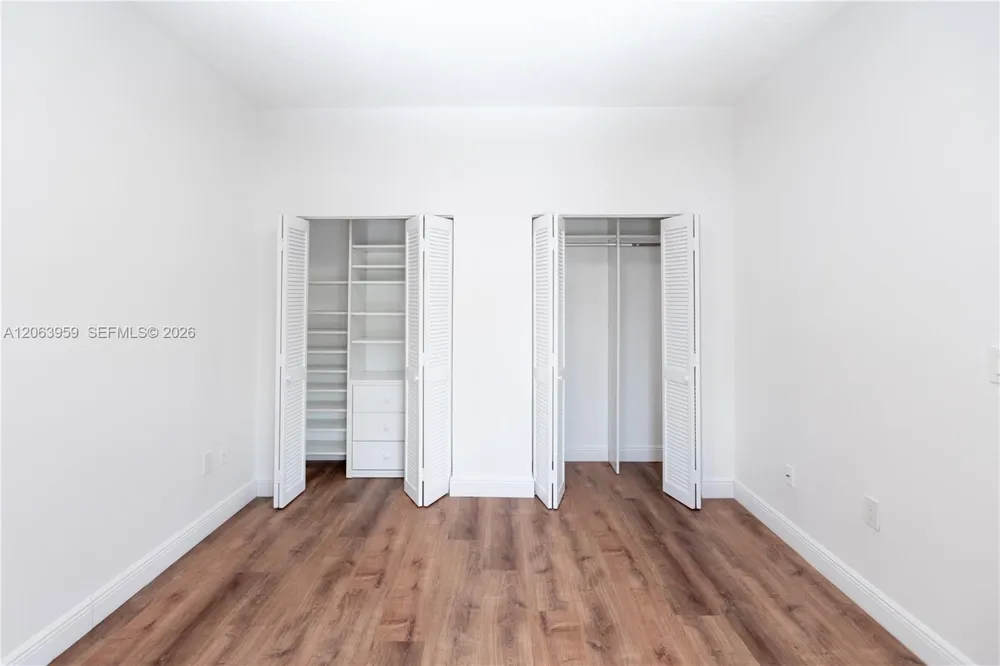 3007 Bird Ave #11 Coconut Grove, FL 33133