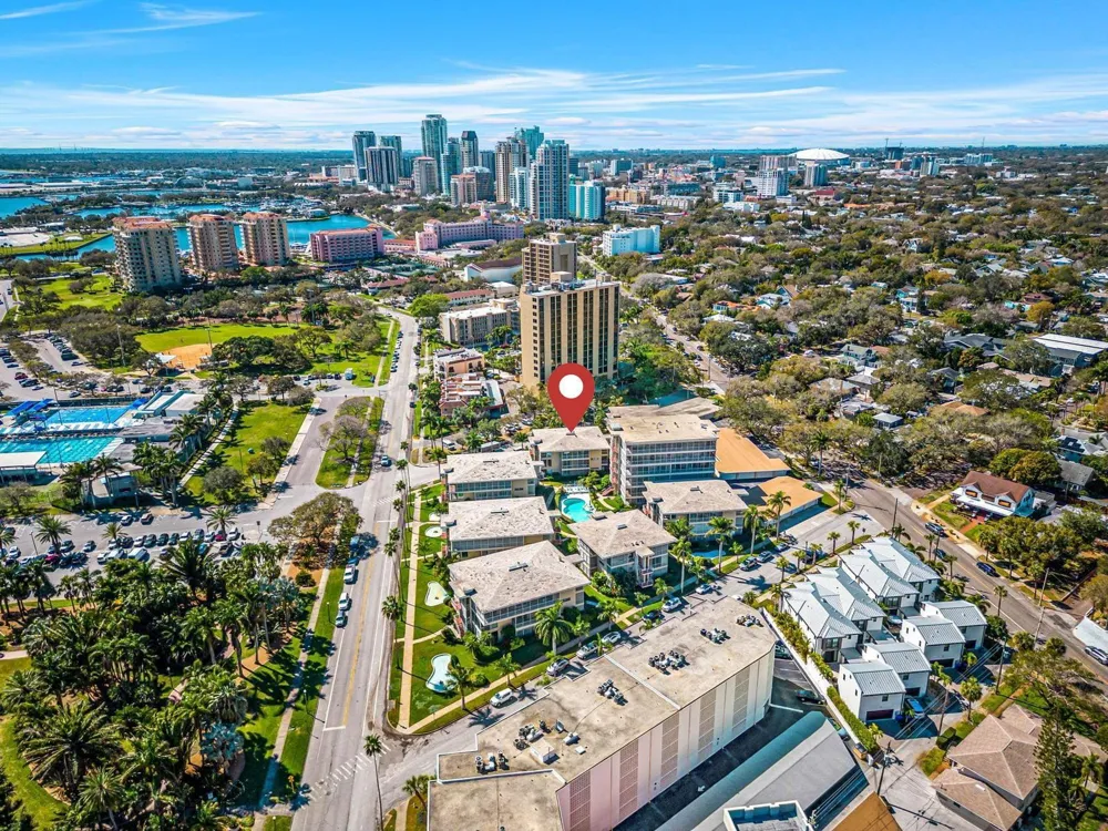 615 10TH AVENUE NE #1 St Petersburg, FL 33701