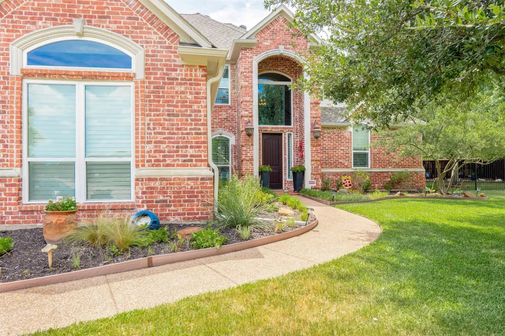 906 Nottingham Circle Southlake, TX 76092