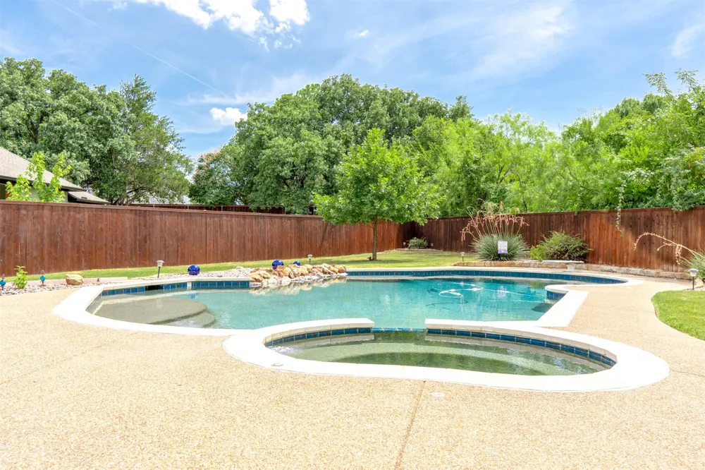 906 Nottingham Circle Southlake, TX 76092