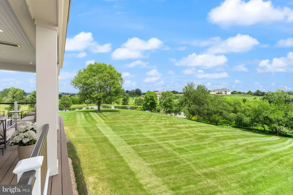 23060 MUNSUN PLACE Leesburg, VA 20175