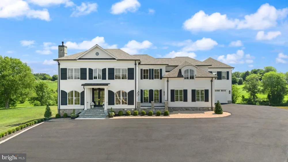 23060 MUNSUN PLACE Leesburg, VA 20175