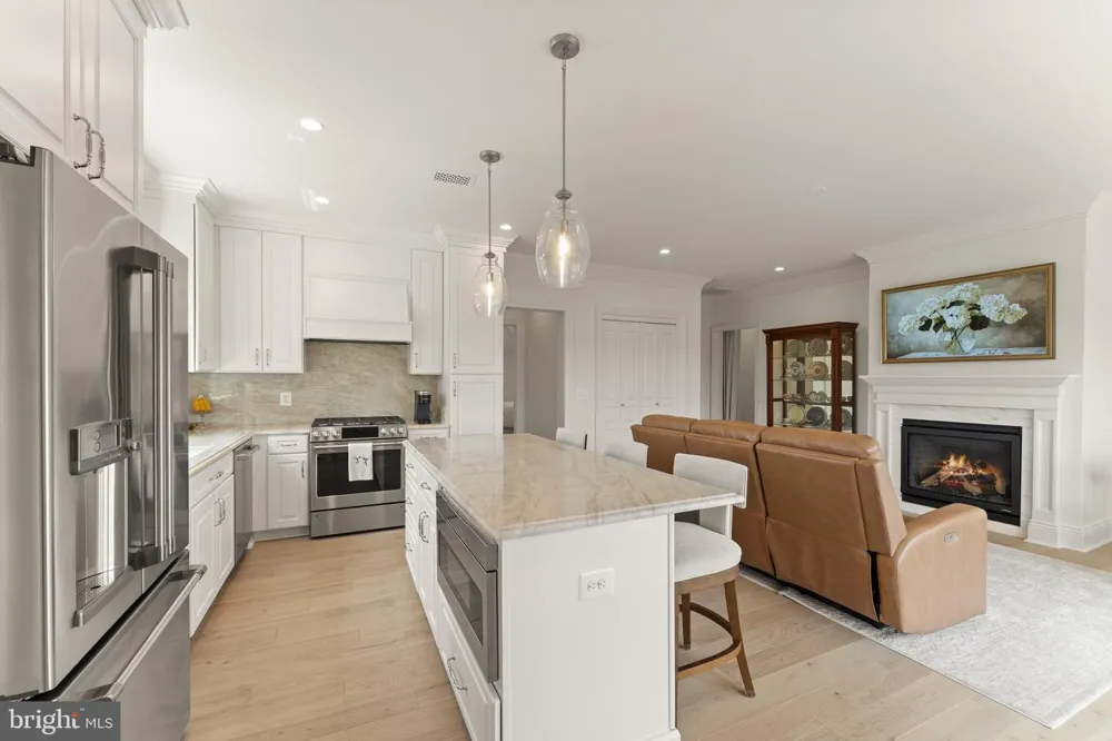 23060 MUNSUN PLACE Leesburg, VA 20175