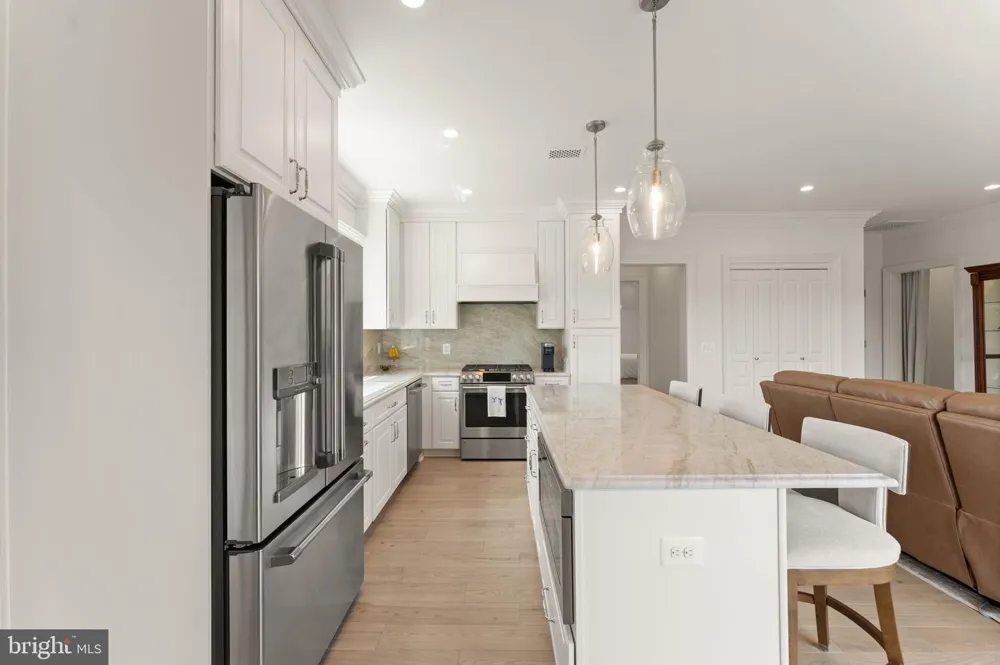23060 MUNSUN PLACE Leesburg, VA 20175
