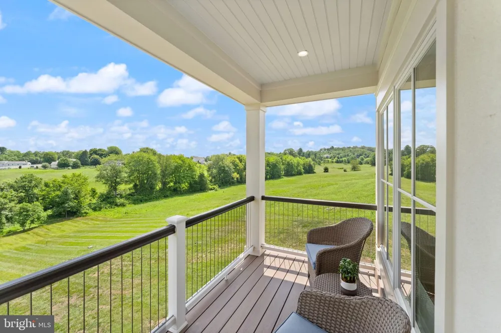 23060 MUNSUN PLACE Leesburg, VA 20175