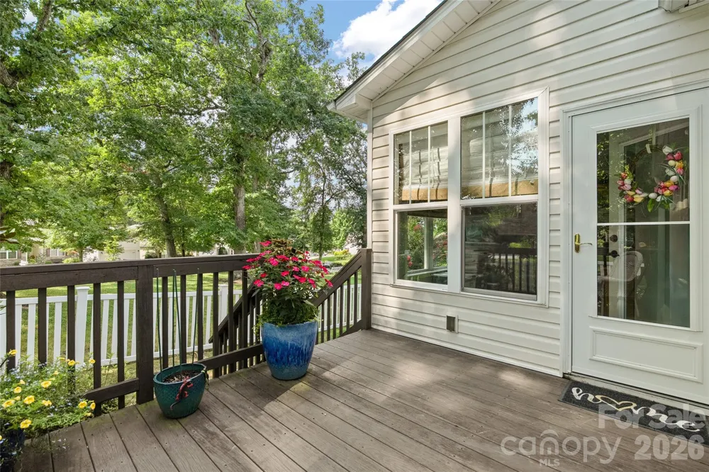 64 Eagle Pointe Way Flat Rock, NC 28731