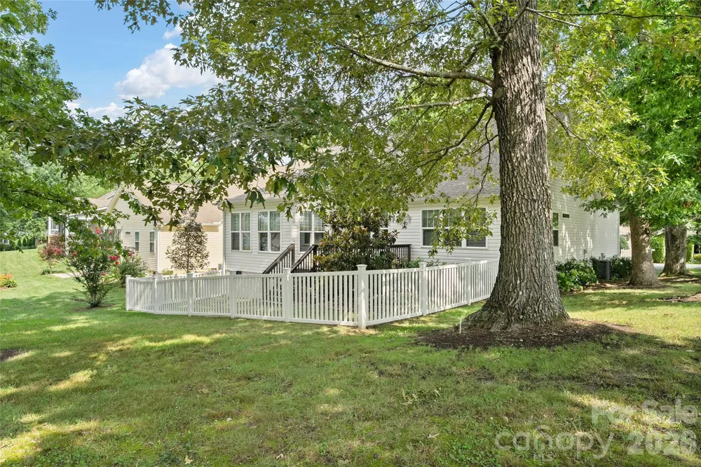 64 Eagle Pointe Way Flat Rock, NC 28731