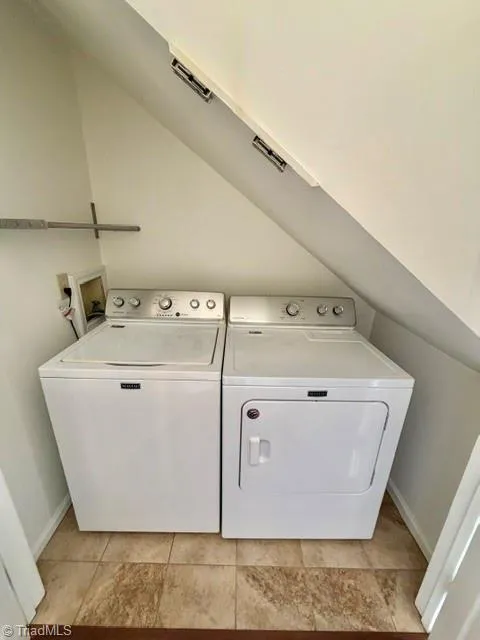 3789 Greenes Crossing Greensboro, NC 27410