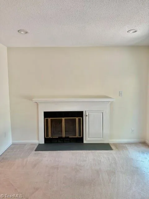 3789 Greenes Crossing Greensboro, NC 27410