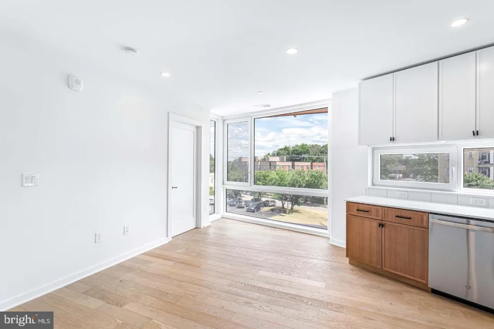 1522 RHODE ISLAND AVENUE NE #304 Washington, DC 20018
