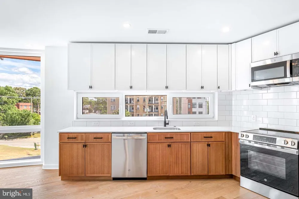 1522 RHODE ISLAND AVENUE NE #304 Washington, DC 20018