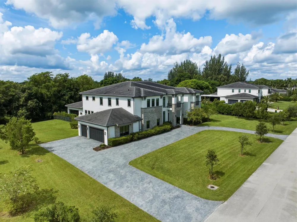 17130 Magnolia Estates Drive Southwest Ranches, FL 33331