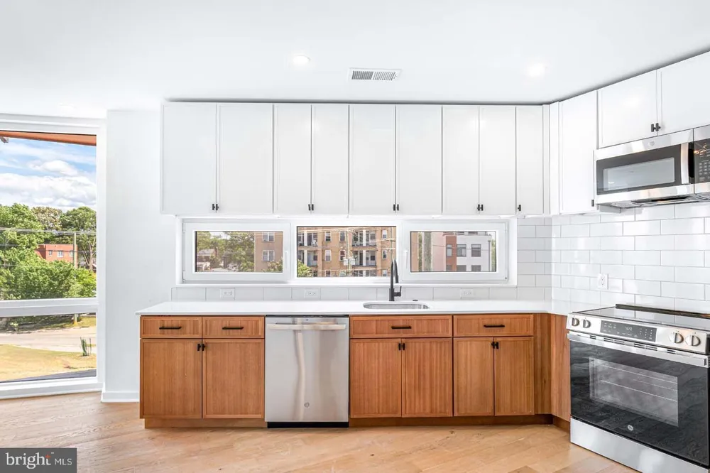 1522 RHODE ISLAND AVENUE NE #401 Washington, DC 20018