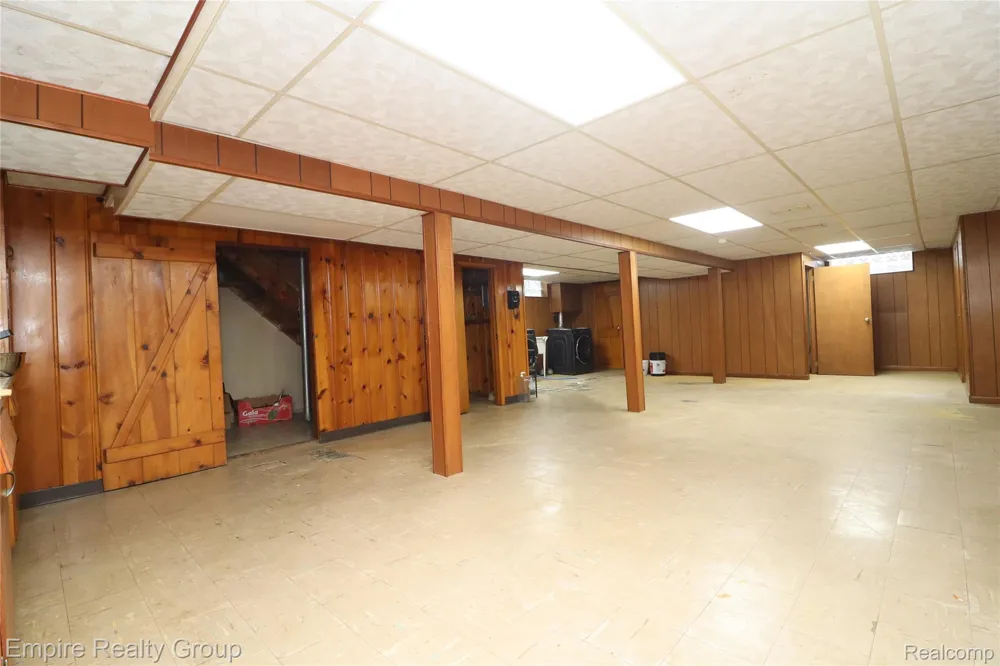 5190 Westlake Street Dearborn Heights City, MI 48125