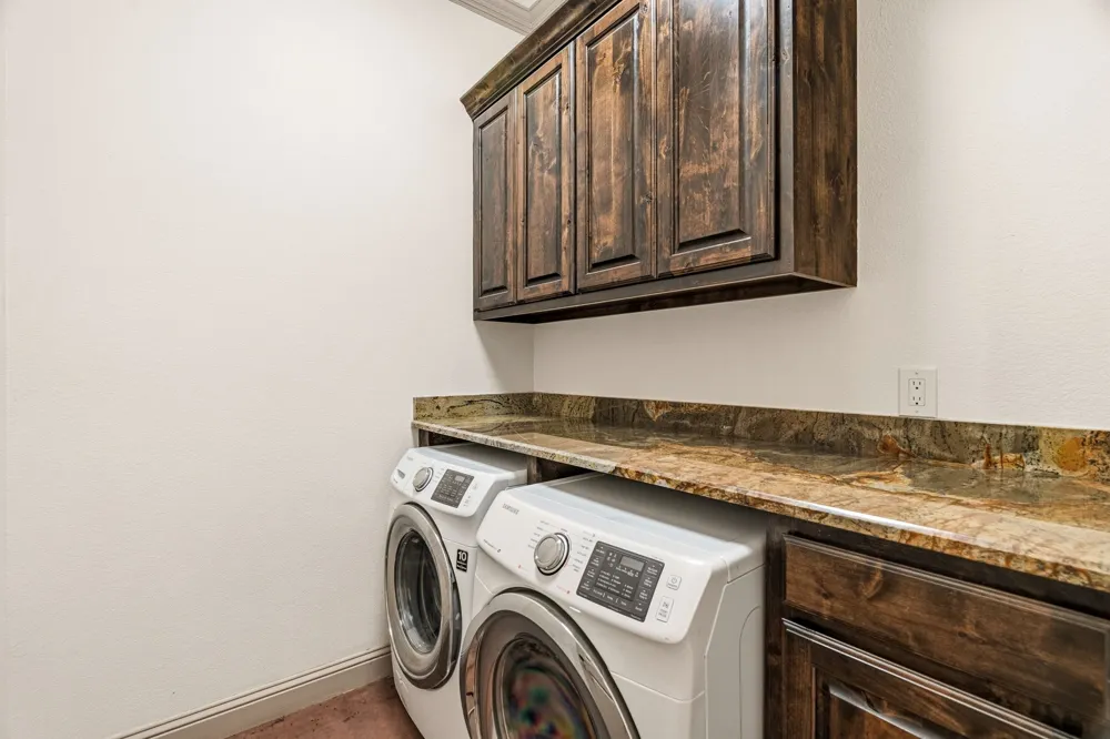 422 Rugged Drive Red Oak, TX 75154
